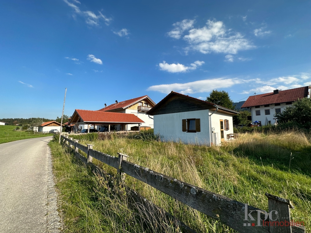 Bad Heilbrunn / OT - Sonniger Baugrund für 2 DHH im Dorf inkl. bereits genehmigtem Bauvorbescheid! - Ansicht