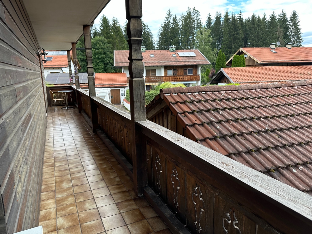 Penzberg/Maxkron - Große DHH mit Einzelgarage am Ende der Sackgasse! Vermietet / Bj. 1982 - Balkon